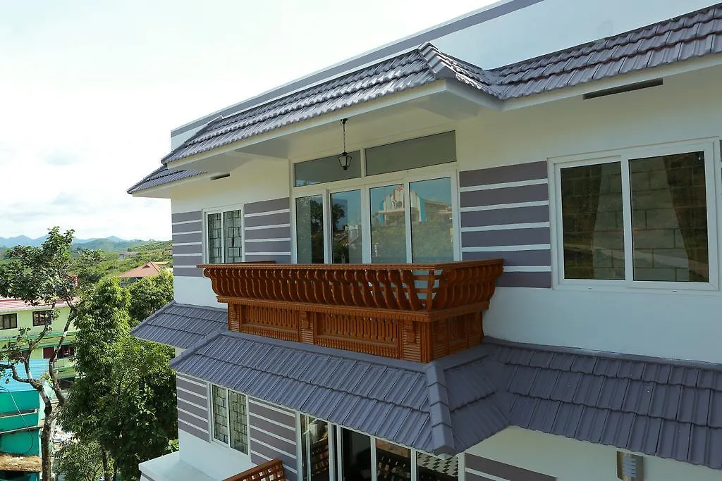 Chillax Vagamon Hotel