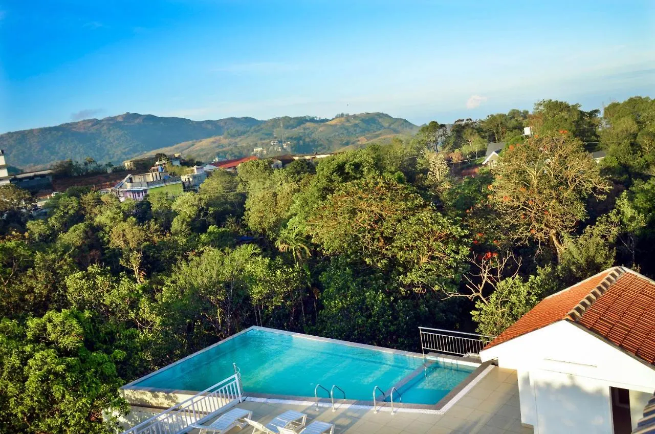 Chillax Vagamon Hotel